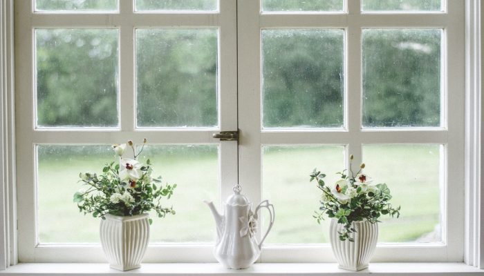 What and how to seal the windows?