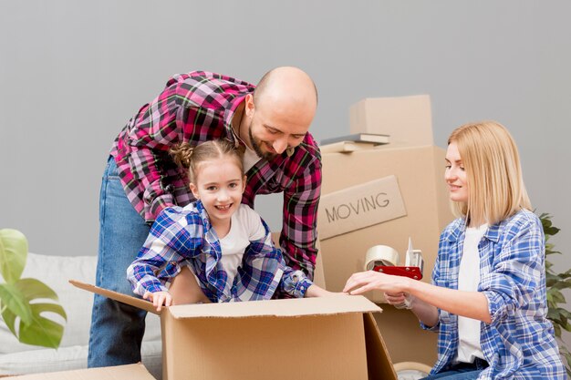 How Can a Family-Owned Moving Company Enhance Your Relocation Experience?